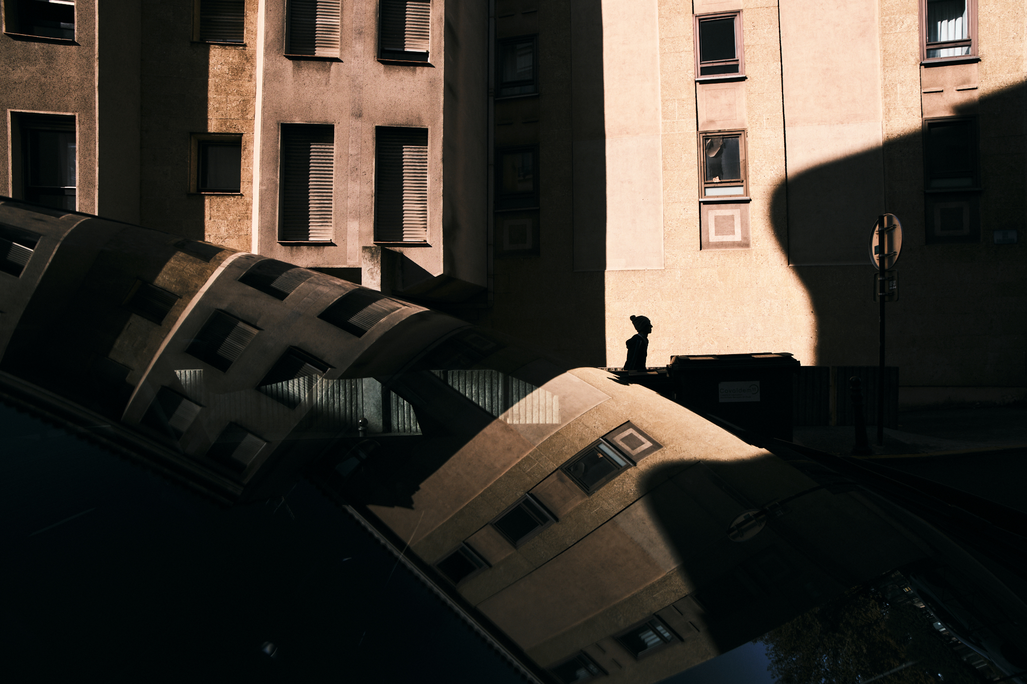 Street photography by Emiliano Cuadrado — selected by Martin Roemers